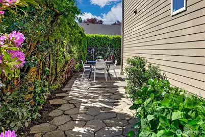 107 29th Avenue E, Seattle, WA 98112 - Photo 14