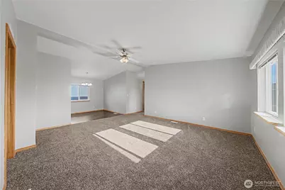 1701 E Burr Avenue #20, Moses Lake, WA 98837 - Photo 10