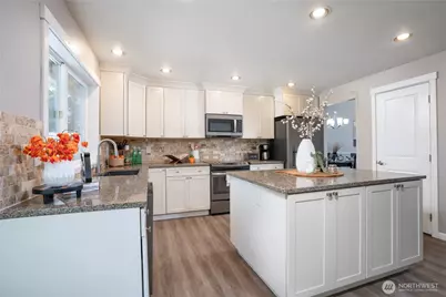 1952 S 371st Pl, Federal Way, WA 98003 - Photo 10