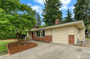 804 Lynnwood Ave NE, Renton, WA 98056 - Photo 2