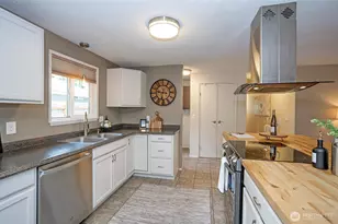 11427 148th Ave NW, Gig Harbor, WA 98329 - Photo 8