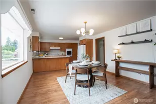 1045 Sunrise Ln, Fircrest, WA 98466 - Photo 10