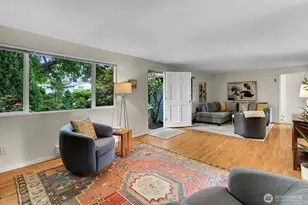 13325 19th Ave NE, Seattle, WA 98125 - Photo 4