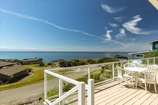 724 Hacienda Dr, Coupeville, WA 98239 - Photo 10
