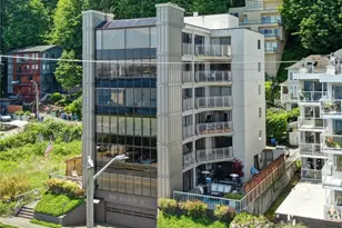 1111 Harbor Ave SW, Seattle, WA 98116 - Photo 2