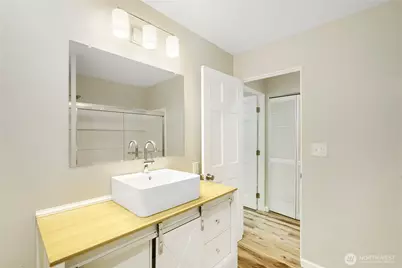 2700 4th Avenue #301, Seattle, WA 98121 - Photo 12