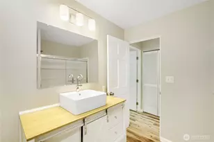 2700 4th Ave, Seattle, WA 98121 - Photo 12