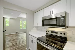 2700 4th Ave, Seattle, WA 98121 - Photo 10