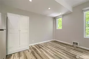 2700 4th Ave, Seattle, WA 98121 - Photo 12
