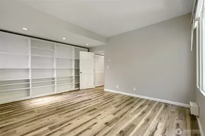 2700 4th Avenue #301, Seattle, WA 98121 - Photo 26