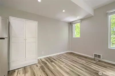 2700 4th Avenue #301, Seattle, WA 98121 - Photo 18