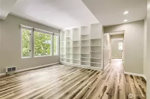 2700 4th Ave, Seattle, WA 98121 - Photo 4