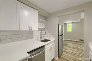 2700 4th Ave, Seattle, WA 98121 - Photo 14