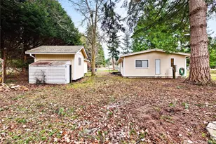 802 Hazzle Ct, Coupeville, WA 98239 - Photo 12