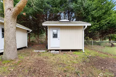 802 Hazzle Court, Coupeville, WA 98239 - Photo 32
