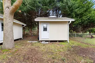 802 Hazzle Ct, Coupeville, WA 98239 - Photo 32