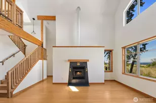 38104 Hillview Ln NE, Hansville, WA 98340 - Photo 12