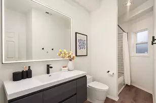 2112 N 64th St, Seattle, WA 98103 - Photo 38