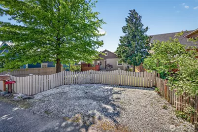 308 Riverside Drive, Cashmere, WA 98815 - Photo 2