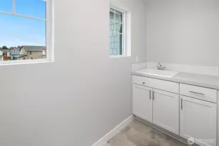 586 SW 97th St, Seattle, WA 98106 - Photo 32
