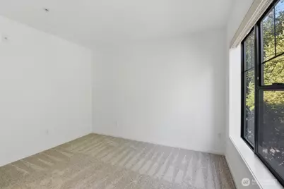 10575 NE 12th Place #104, Bellevue, WA 98004 - Photo 14