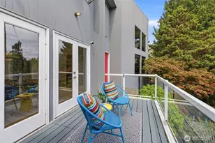 10215 Waters Ave S, Seattle, WA 98178 - Photo 14