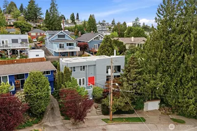 10215 Waters Avenue S, Seattle, WA 98178 - Photo 1