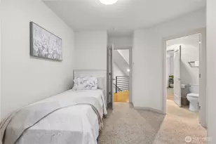 12002 Greenwood Ave N, Seattle, WA 98133 - Photo 18