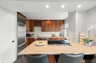 1800 Taylor Ave N, Seattle, WA 98109 - Photo 10