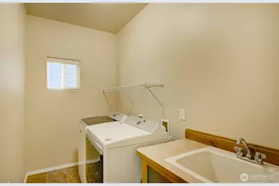 5709 119th Place NE, Marysville, WA 98271 - Photo 14
