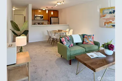5834 NE 75th Street #B202, Seattle, WA 98115 - Photo 1