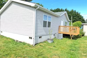411 W Grove St, Shelton, WA 98584 - Photo 2