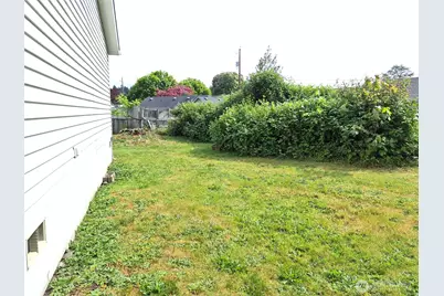 411 W Grove Street #F, Shelton, WA 98584 - Photo 4