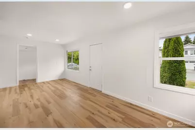 12235 43rd Avenue S, Seattle, WA 98178 - Photo 4
