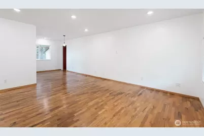 2002 Cascade Place W, University Place, WA 98466 - Photo 8