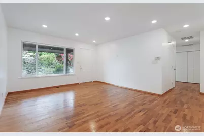 2002 Cascade Place W, University Place, WA 98466 - Photo 6