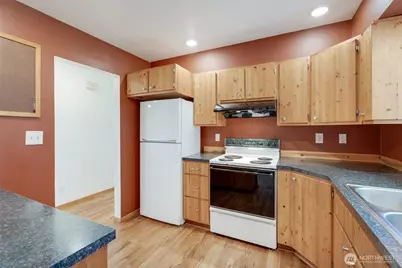 2002 Cascade Place W, University Place, WA 98466 - Photo 10