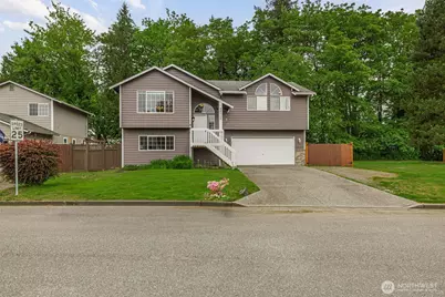 20112 44th Drive NE, Arlington, WA 98223 - Photo 2