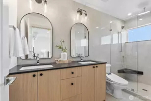 4412 Corliss Ave N, Seattle, WA 98013 - Photo 10