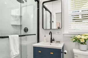 601 Fullerton Ave, Seattle, WA 98122 - Photo 14