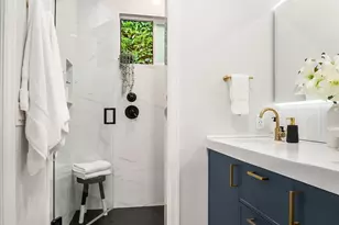 601 Fullerton Ave, Seattle, WA 98122 - Photo 12