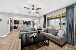 19509 140th St E, Bonney Lake, WA 98391 - Photo 10