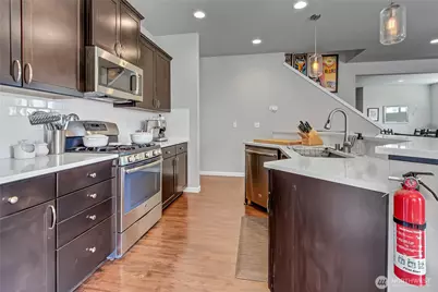 17130 83rd Avenue Ct E, Puyallup, WA 98375 - Photo 2