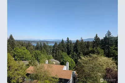 3416 161st Court SE #38, Bellevue, WA 98008 - Photo 2