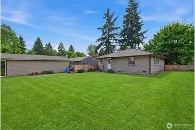12828 6th Avenue S, Burien, WA 98168 - Photo 40
