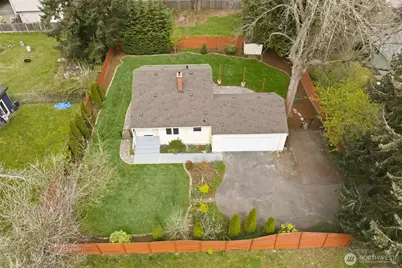 13323 20th Avenue NE, Seattle, WA 98125 - Photo 1