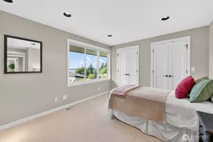 9829 NE 1st St, Bellevue, WA 98004 - Photo 24