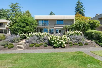9829 NE 1st Street, Bellevue, WA 98004 - Photo 36
