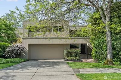 9829 NE 1st Street, Bellevue, WA 98004 - Photo 1