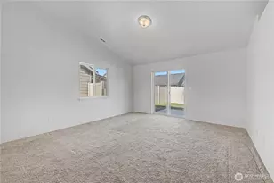 1118 W Sequoia Rd, Moses Lake, WA 98837 - Photo 4